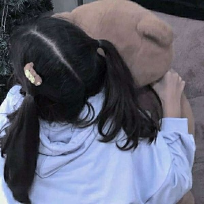 一对两张的微信唯美少女心头像
