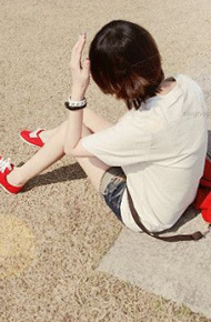 短发女生清凉夏日大图 没有你，我竟也熬过了许多寂寞的时日