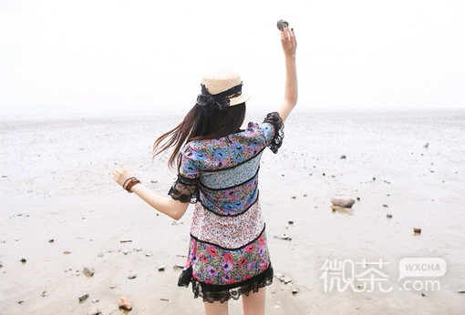 唯美时尚女子空间气质美图 该遇上的总会遇上，不如含笑握手