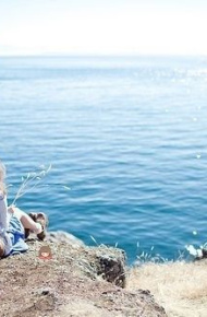 唯美海边小清新美女背影图片下载