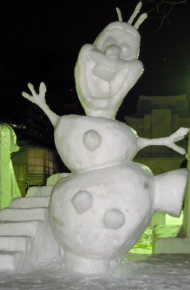公园里的雪雕微信唯美摄影图片