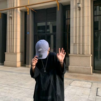 成熟超拽深沉帅气男头