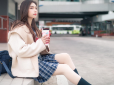 可以看JK美少女的