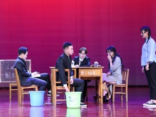 免费看爆款短剧的